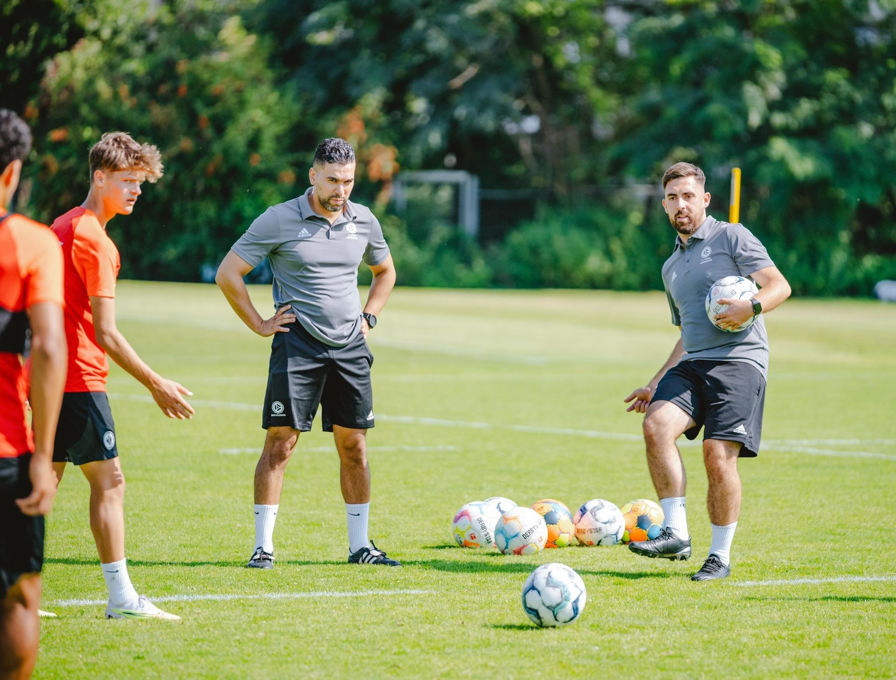 Regionaler Trainer-Kongress – Philosophie und Trainingspraxis des Nachwuchsleistungszentrums von Eintracht Frankfurt