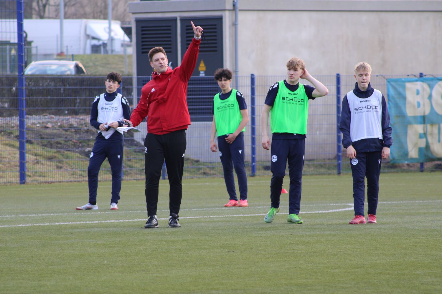 Jahrgangsübergreifendes Training beim DSC Arminia Bielefeld – Regionaler Trainer-Kongress