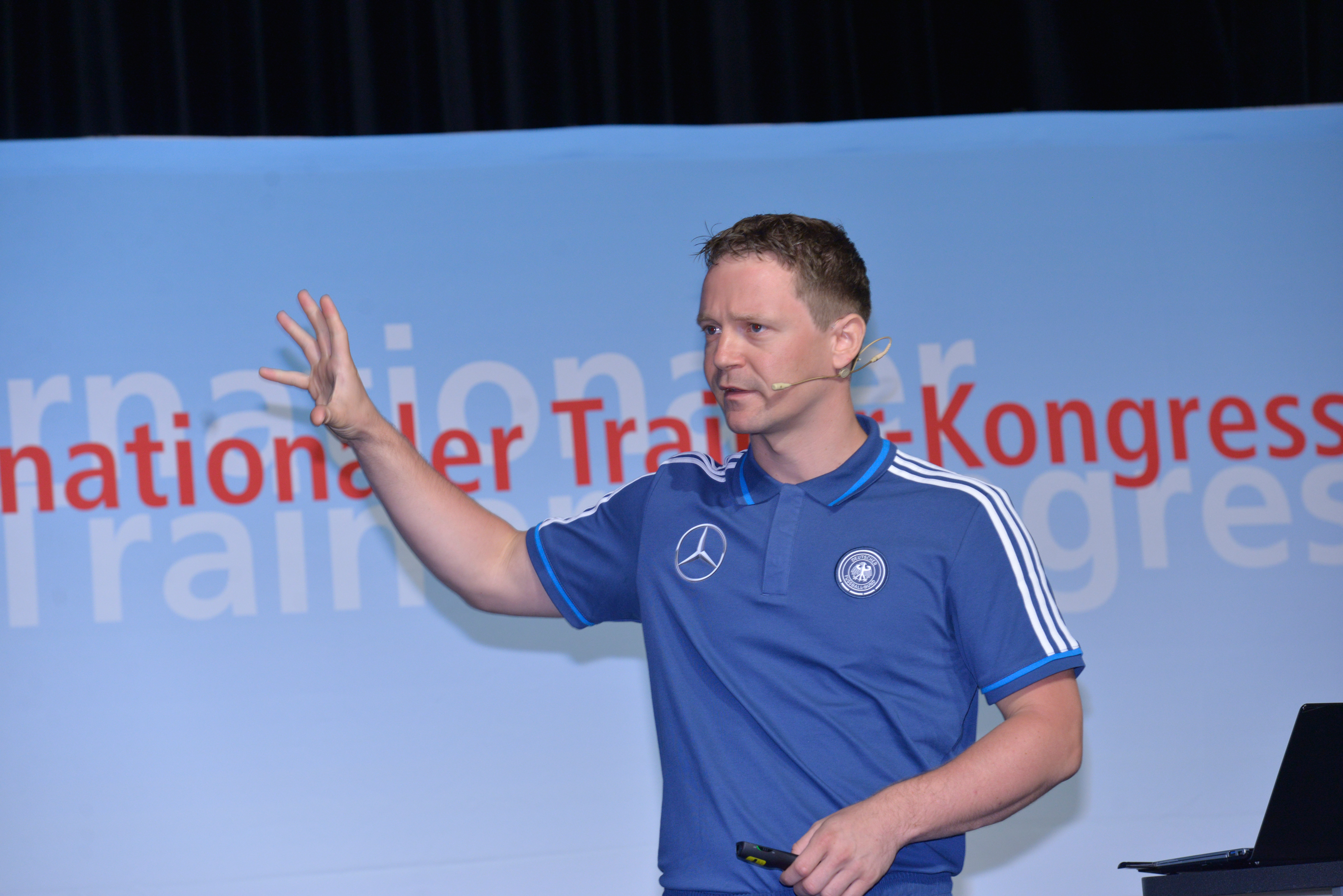 Dr. Thomas Hauser: Das Training der fußballspezifischen Ausdauerleistungsfähigkeit